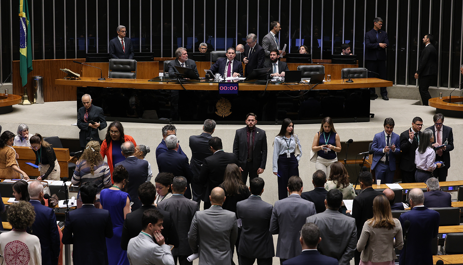 A disputa por minerais críticos